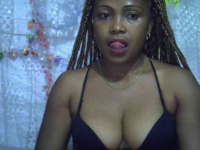 Sexywife1 webcam