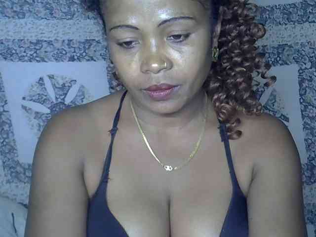 Sexywife1 webcam
