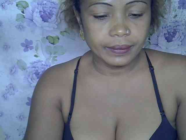 Sexywife1 webcam