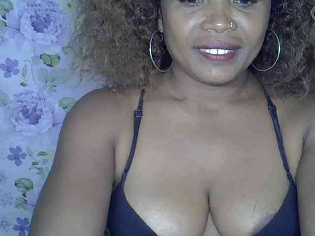 Sexywife1 webcam