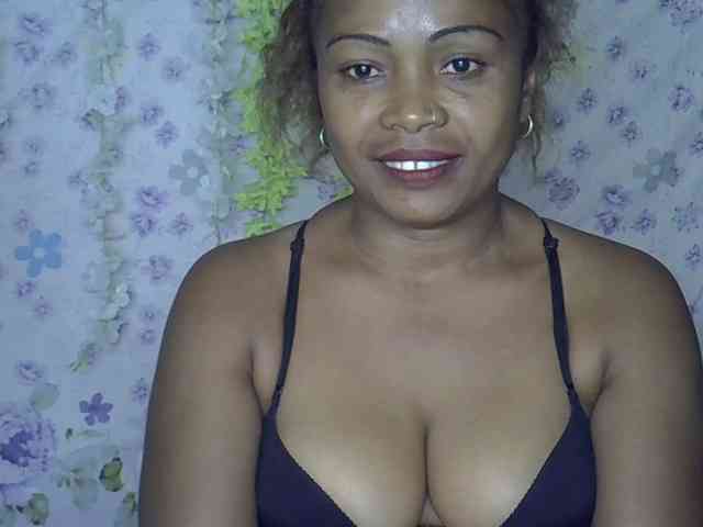 Sexywife1 webcam