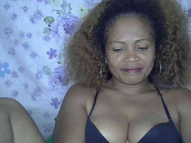 Sexywife1 webcam