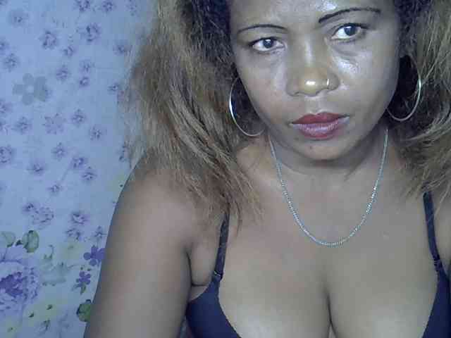 Sexywife1 webcam