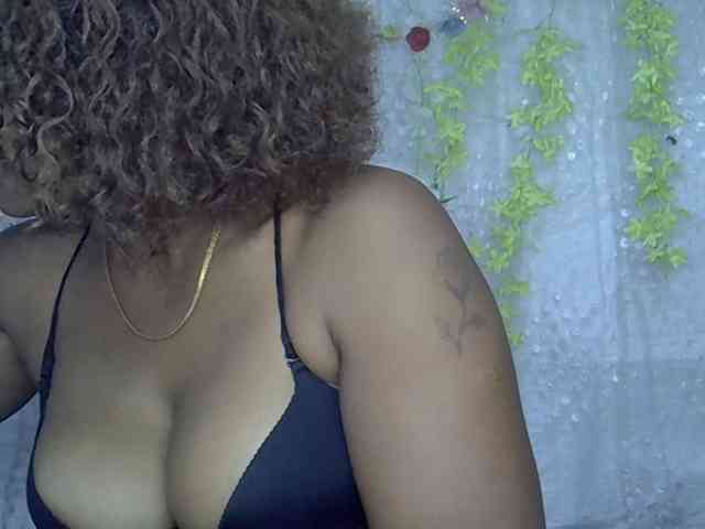 Sexywife1 webcam