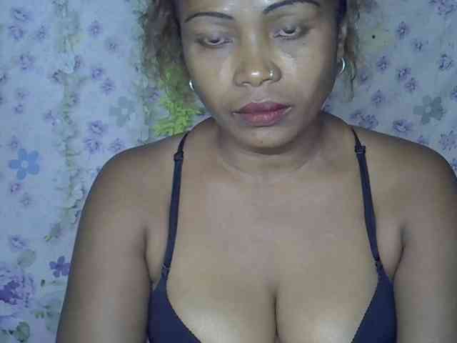 Sexywife1 webcam