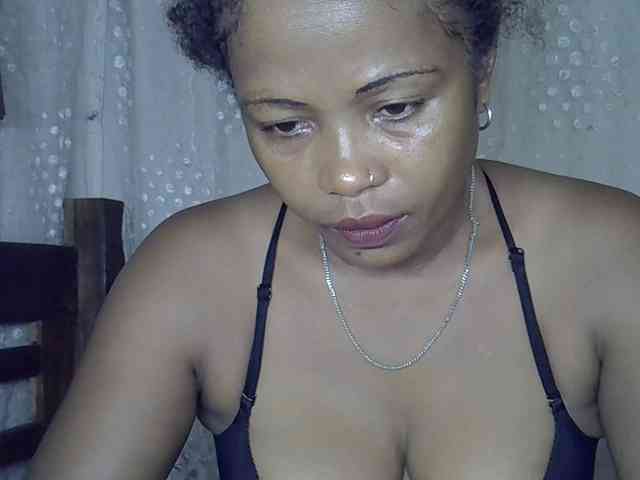 Sexywife1 webcam