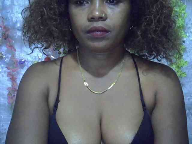 Sexywife1 webcam
