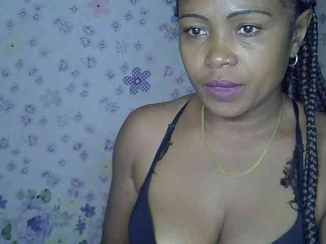Sexywife1 webcam
