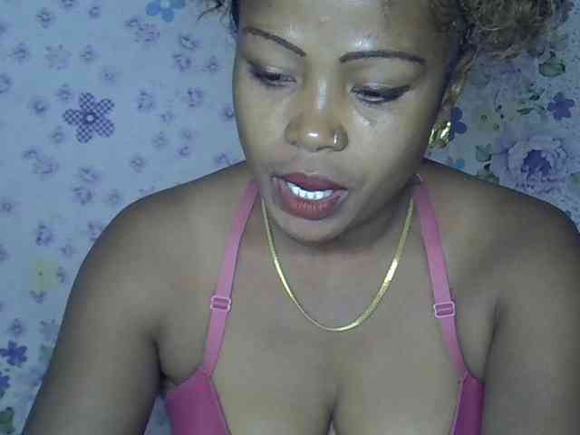 Sexywife1 webcam