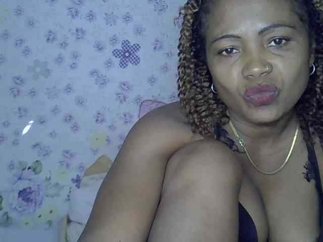 Sexywife1 webcam