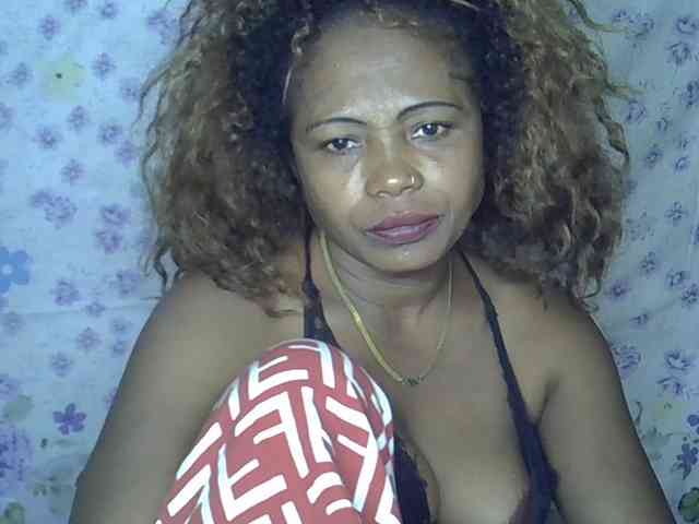 Sexywife1 webcam