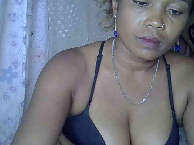 Sexywife1 webcam