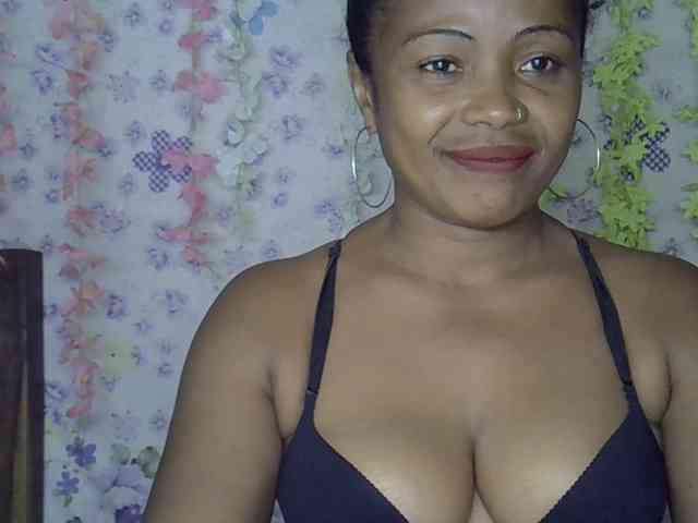 Sexywife1 webcam