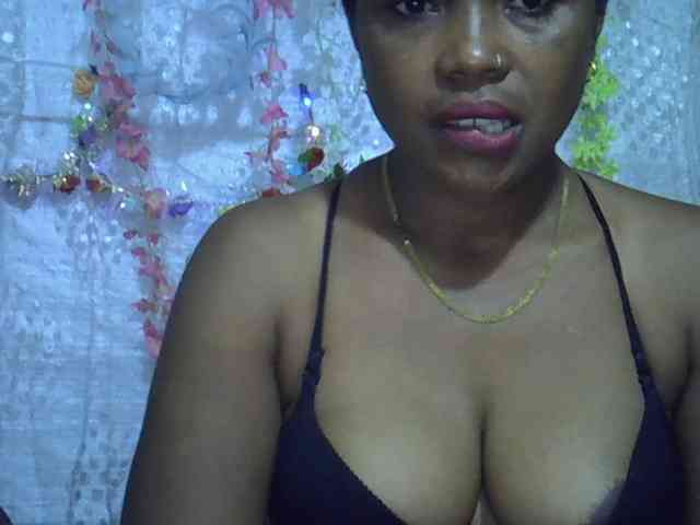 Sexywife1 webcam