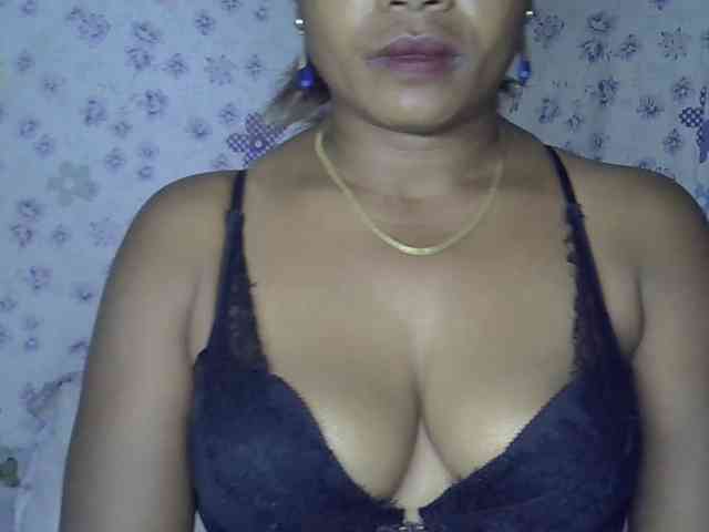 Sexywife1 webcam