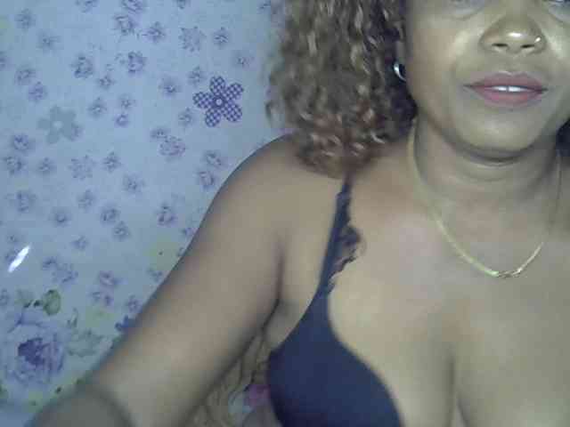 Sexywife1 webcam