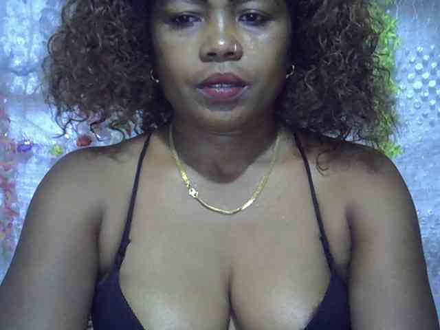 Sexywife1 webcam