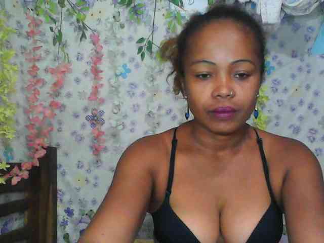 Sexywife1 webcam