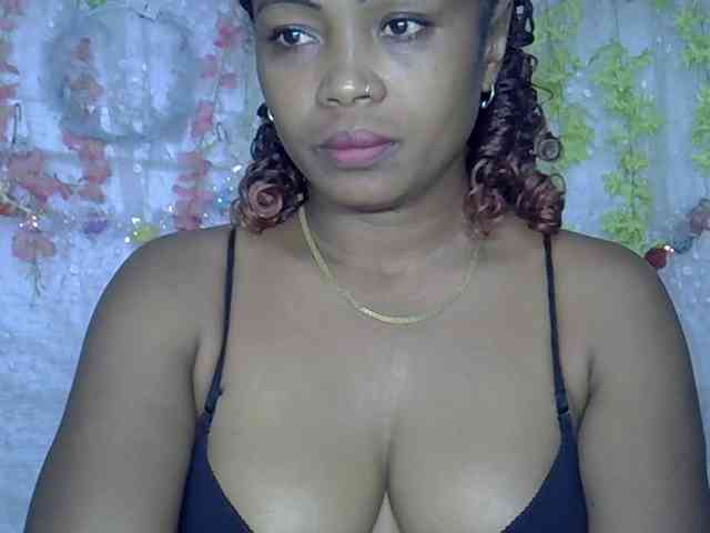 Sexywife1 webcam