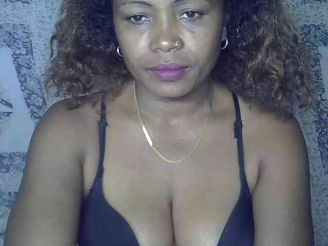 Sexywife1 webcam