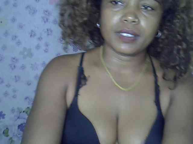 Sexywife1 webcam