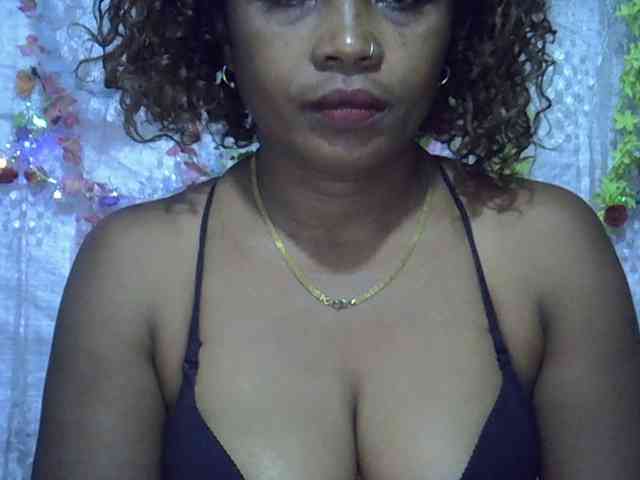 Sexywife1 webcam