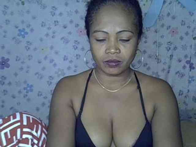 Sexywife1 webcam