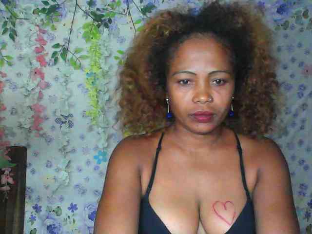 Sexywife1 webcam