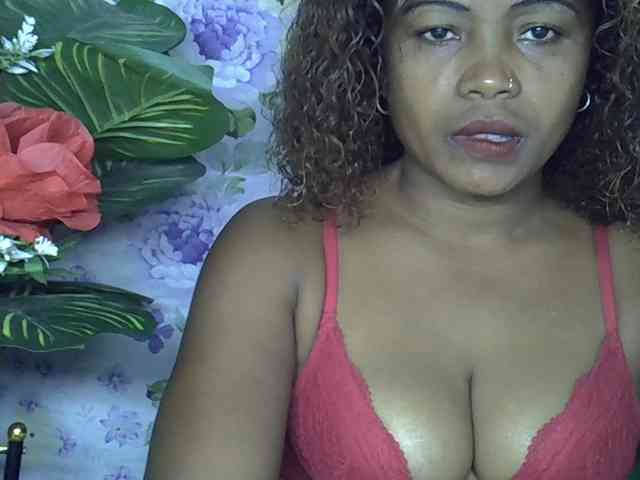 Sexywife1 webcam