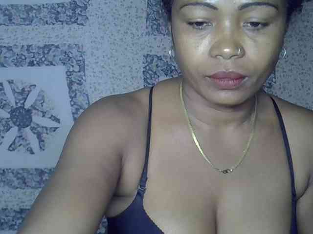 Sexywife1 webcam