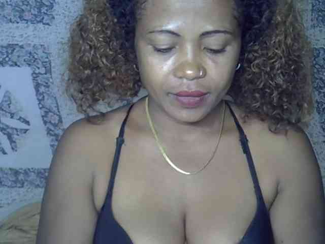 Sexywife1 webcam