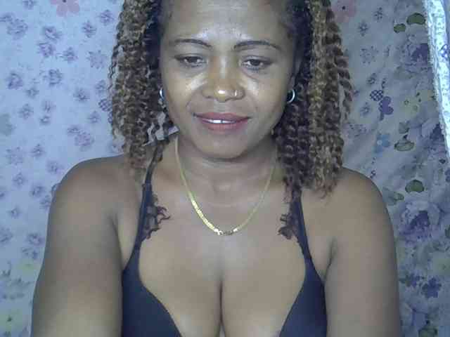 Sexywife1 webcam
