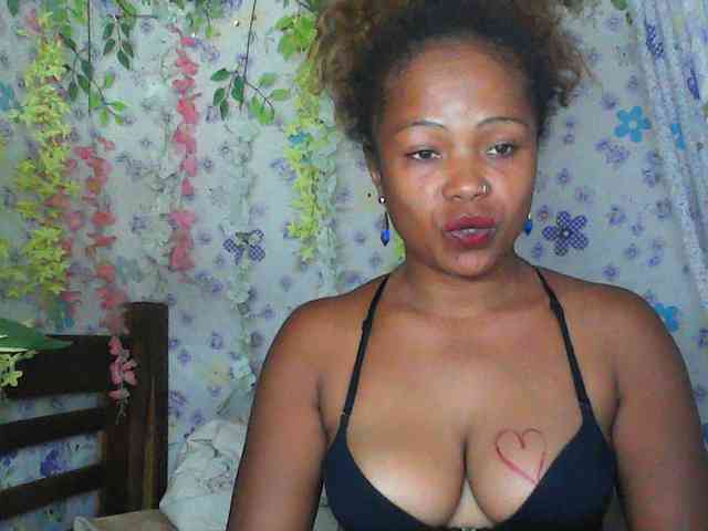 Sexywife1 webcam
