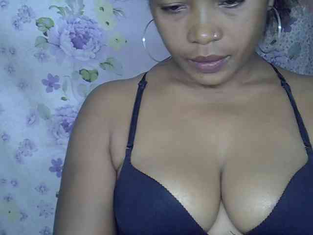 Sexywife1 webcam