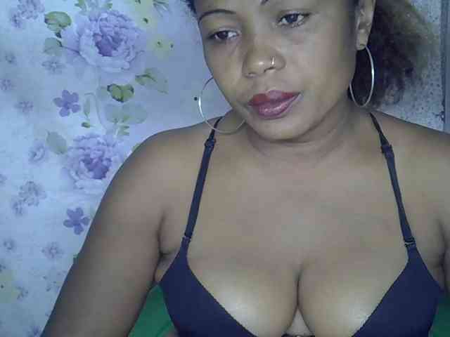 Sexywife1 webcam