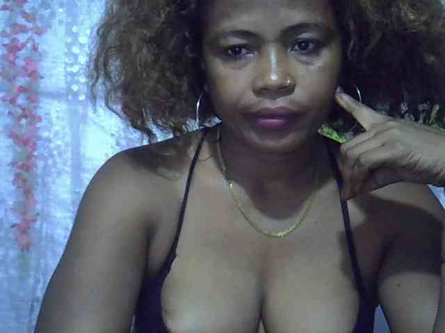 Sexywife1's webcam live show