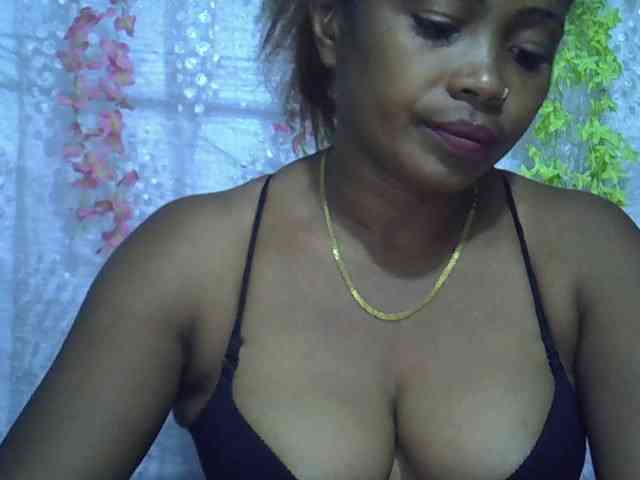 Sexywife1 webcam
