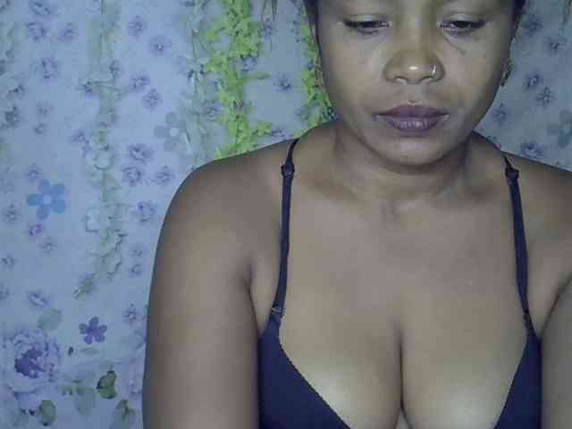 Sexywife1 webcam