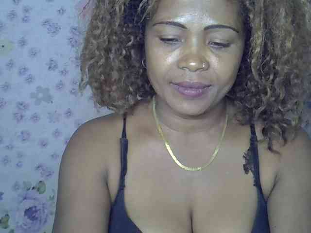 Sexywife1 webcam