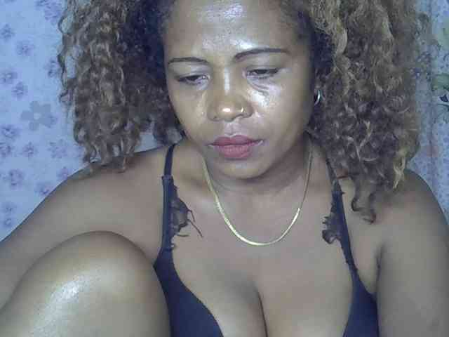 Sexywife1 webcam