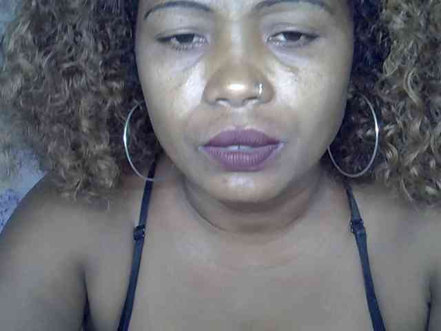 Sexywife1 webcam