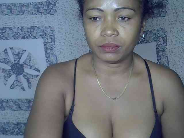 Sexywife1 webcam