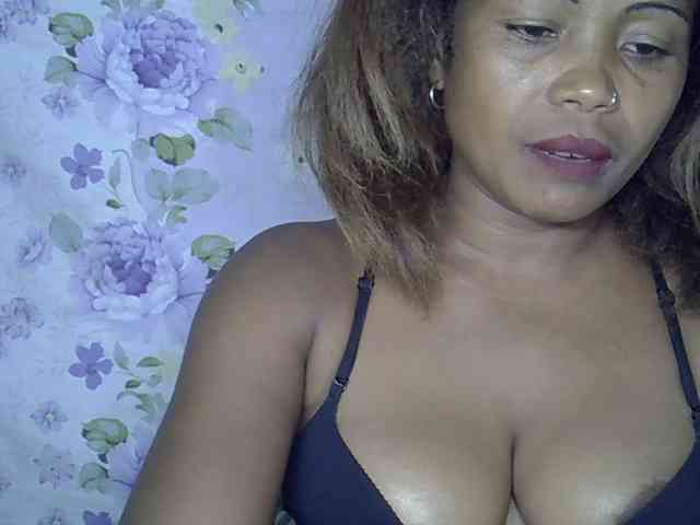 Sexywife1 webcam