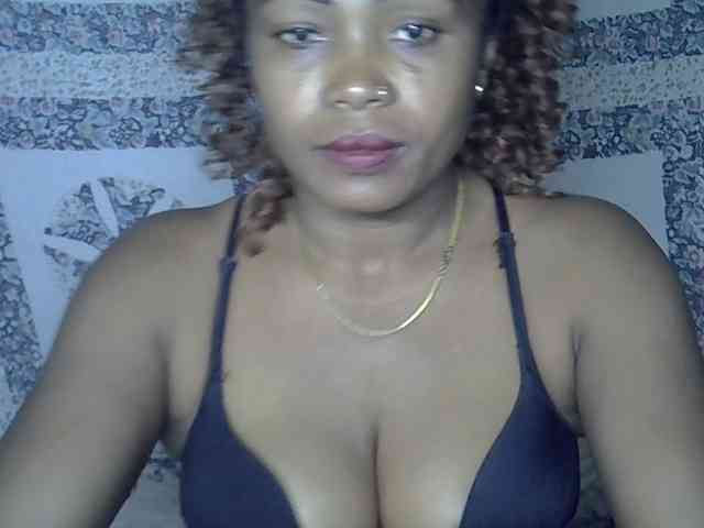 Sexywife1 webcam