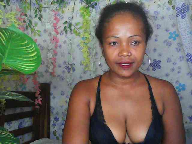 Sexywife1 webcam