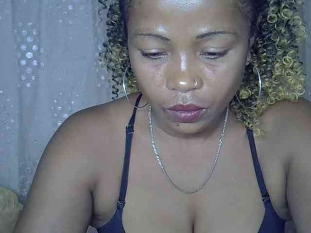 Sexywife1 webcam