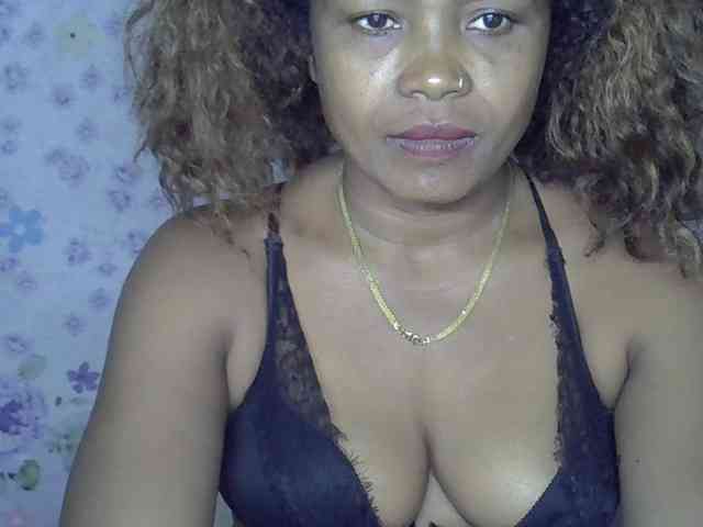 Sexywife1 webcam