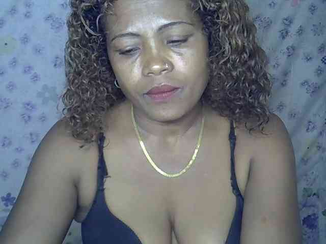 Sexywife1 webcam