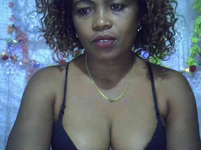Sexywife1 webcam