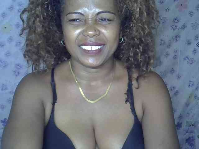Sexywife1 webcam
